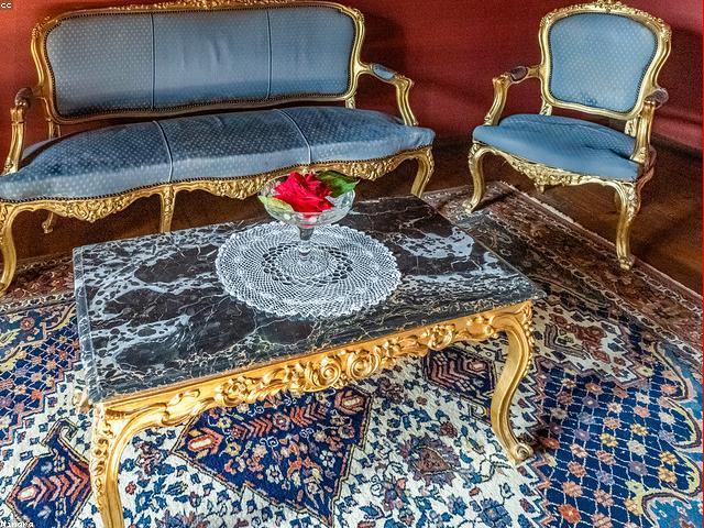 Queen Bed + Mattress